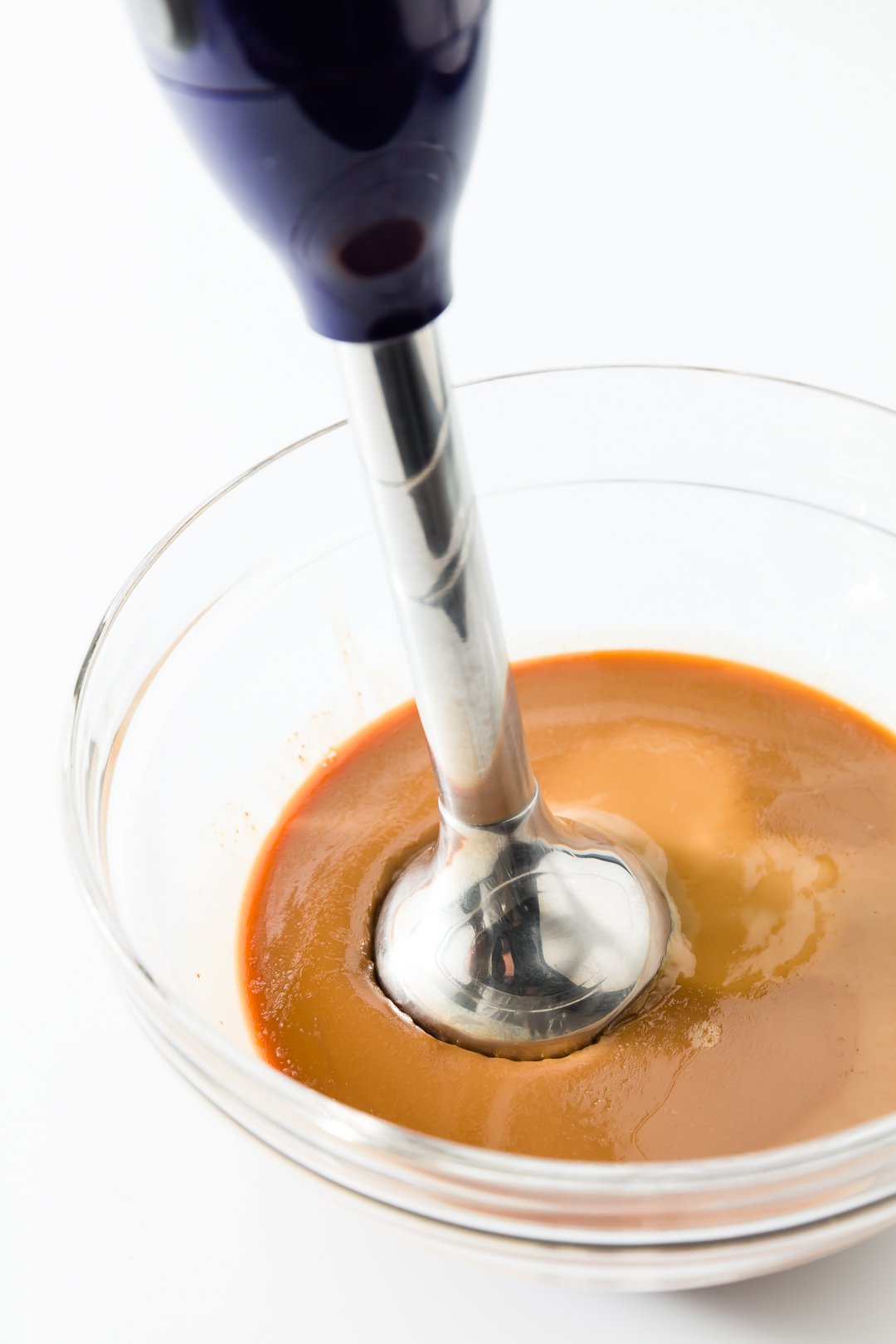 Immersion blender in dulce de leche